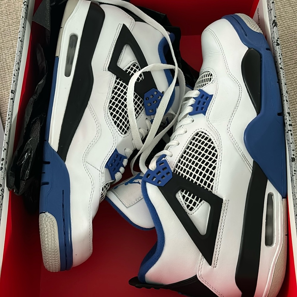Air Jordan 4 retro “motorsports”